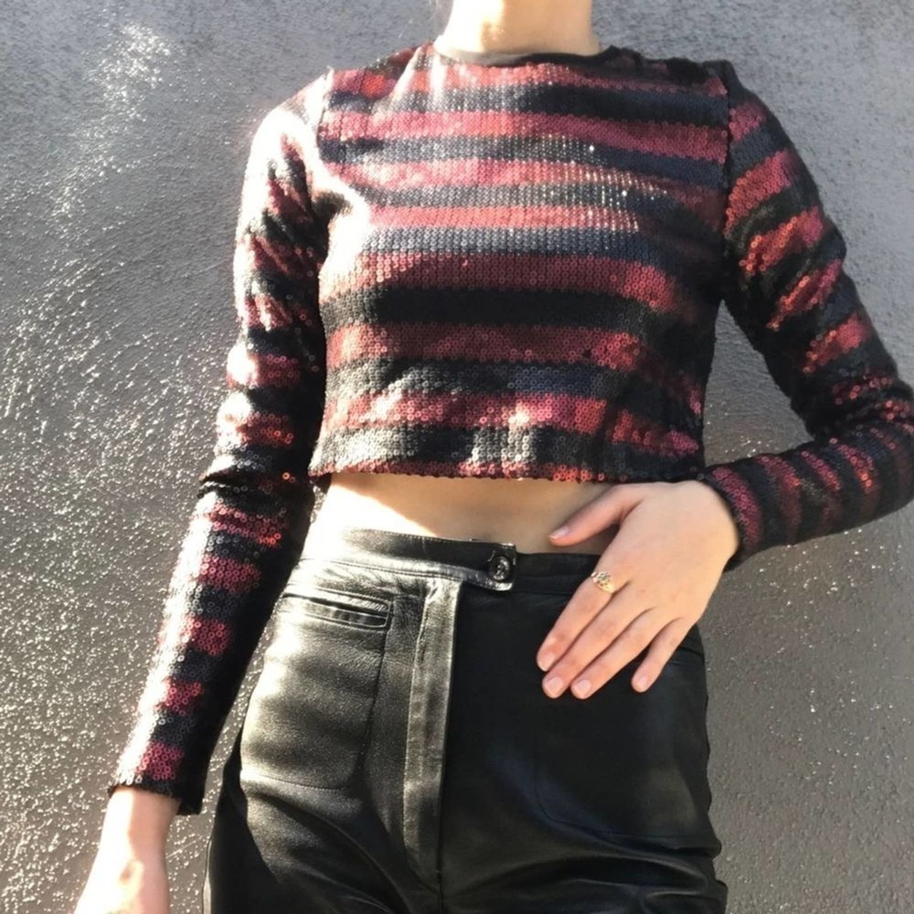 Zara Metallic Sequin Striped Long Sleeve Round Neck Cropped Top Red Black Size S